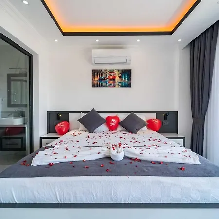 Kalkan'da Deniz Manzarali *